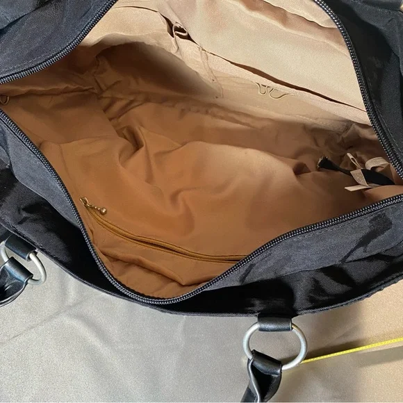 Baggallini set of two purses, one shoulder strap, one adjustable Crossbody black - Picture 8 of 15